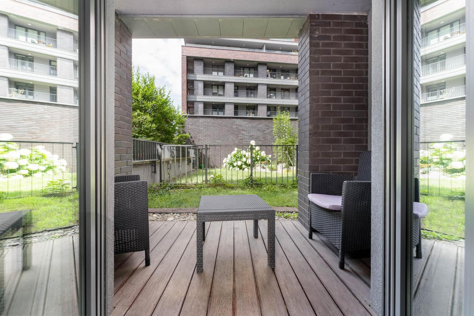 Nadwislanska 11 Apartment With Garden Cracóvia Exterior foto