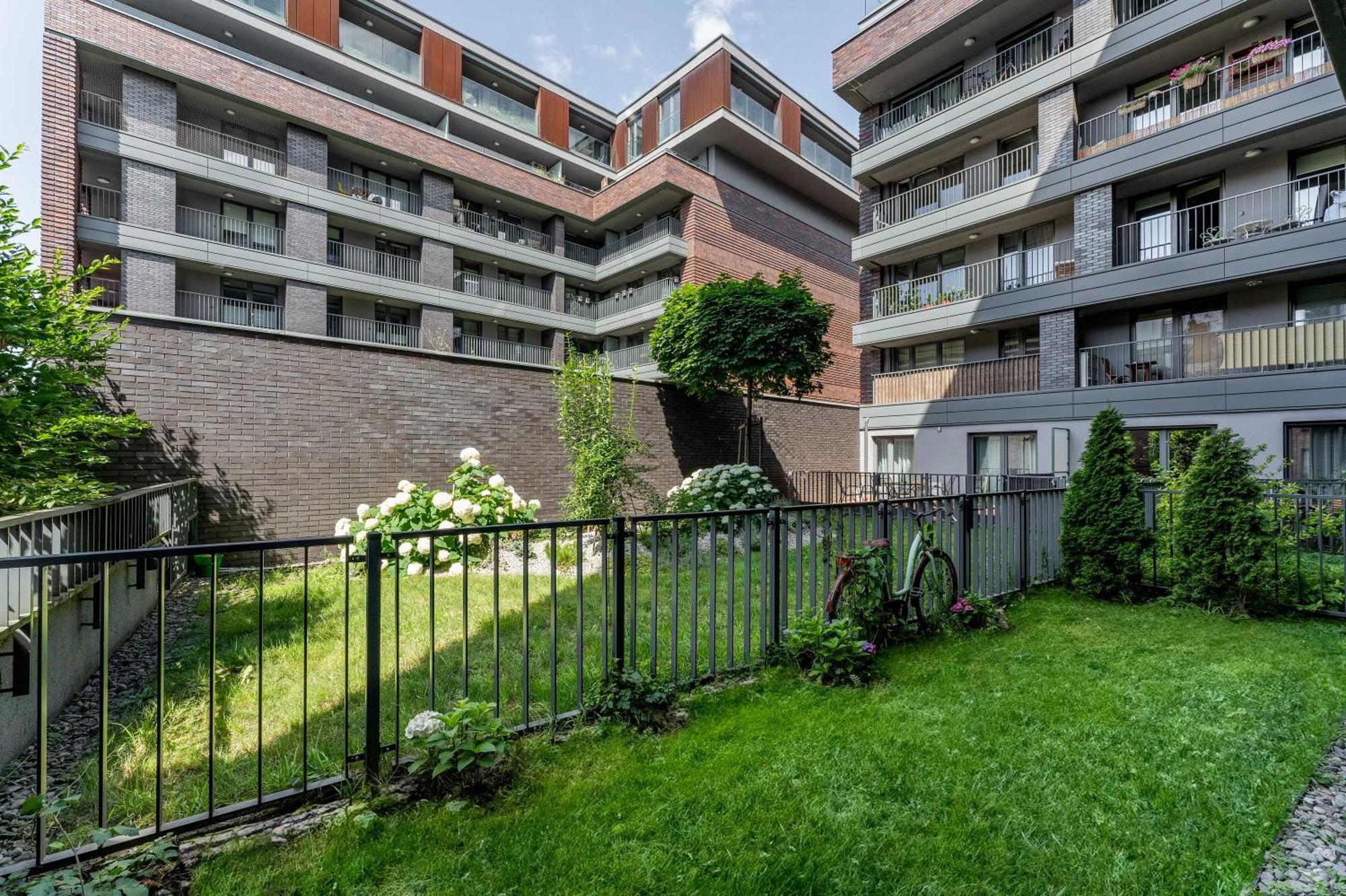 Nadwislanska 11 Apartment With Garden Cracóvia Exterior foto